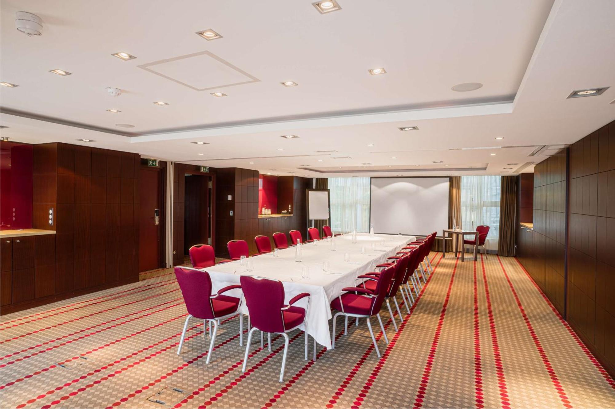 Van Der Valk Hotel Paris Cdg Airport Руасси-эн-Франс Экстерьер фото